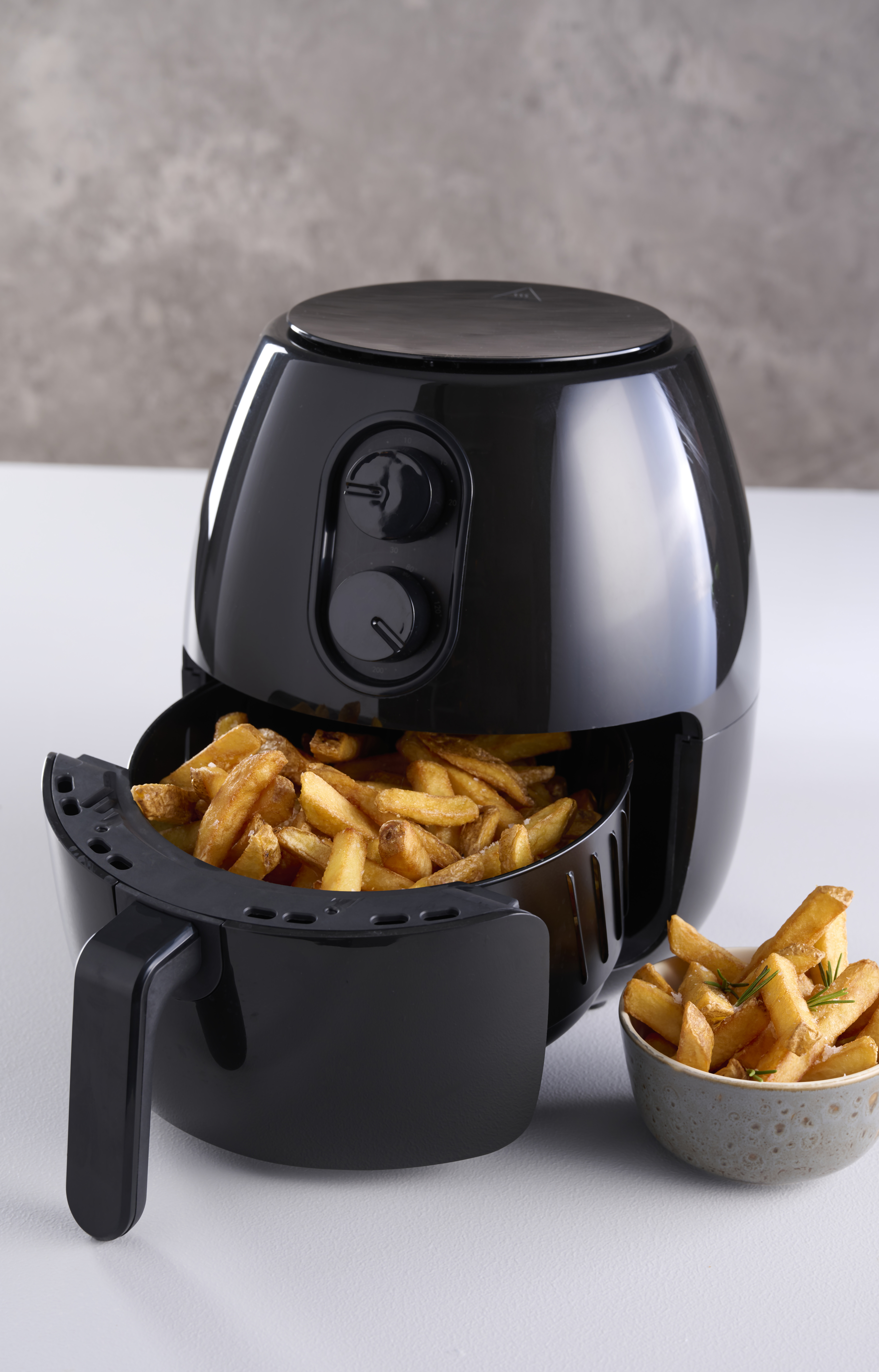FRITYRKOKER AIRFRYER 3,5L 1360W DAY