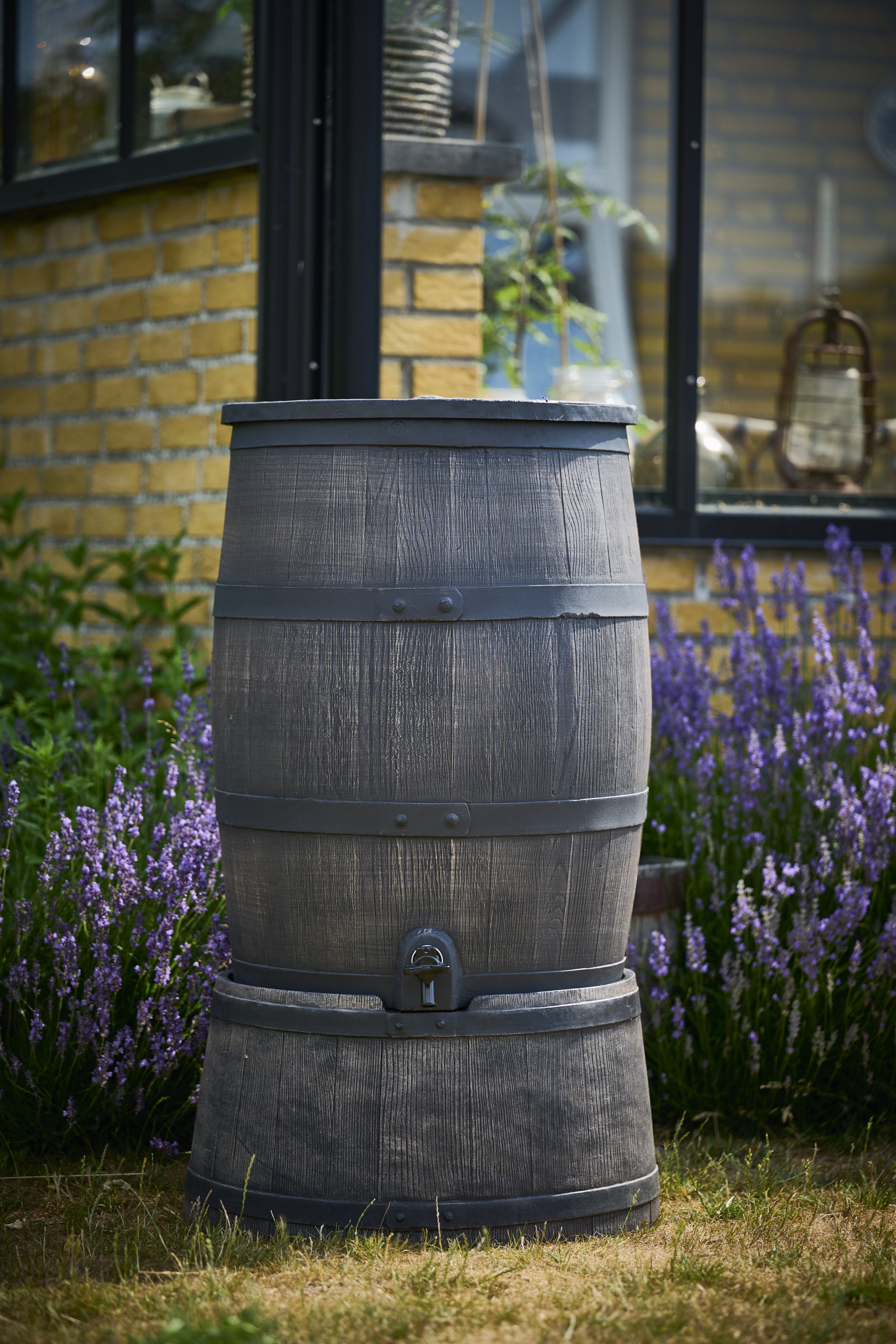 STAND FOR WATER BARREL